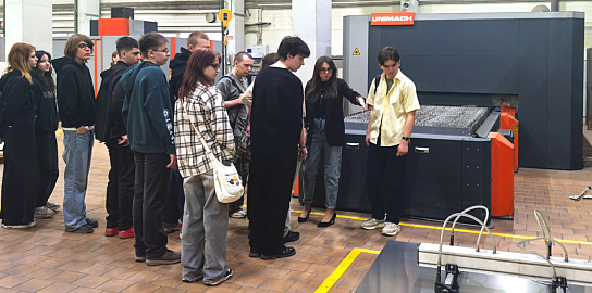 НПО «ЛИТ» и колледжи: профориентационные экскурсии для будущих специалистов